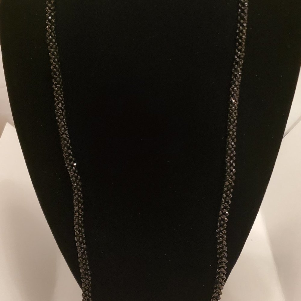 BLACK SPINEL RONDELLE FACETED 3 LAYERED NECKLACE - NWOT - Picture 2 of 10